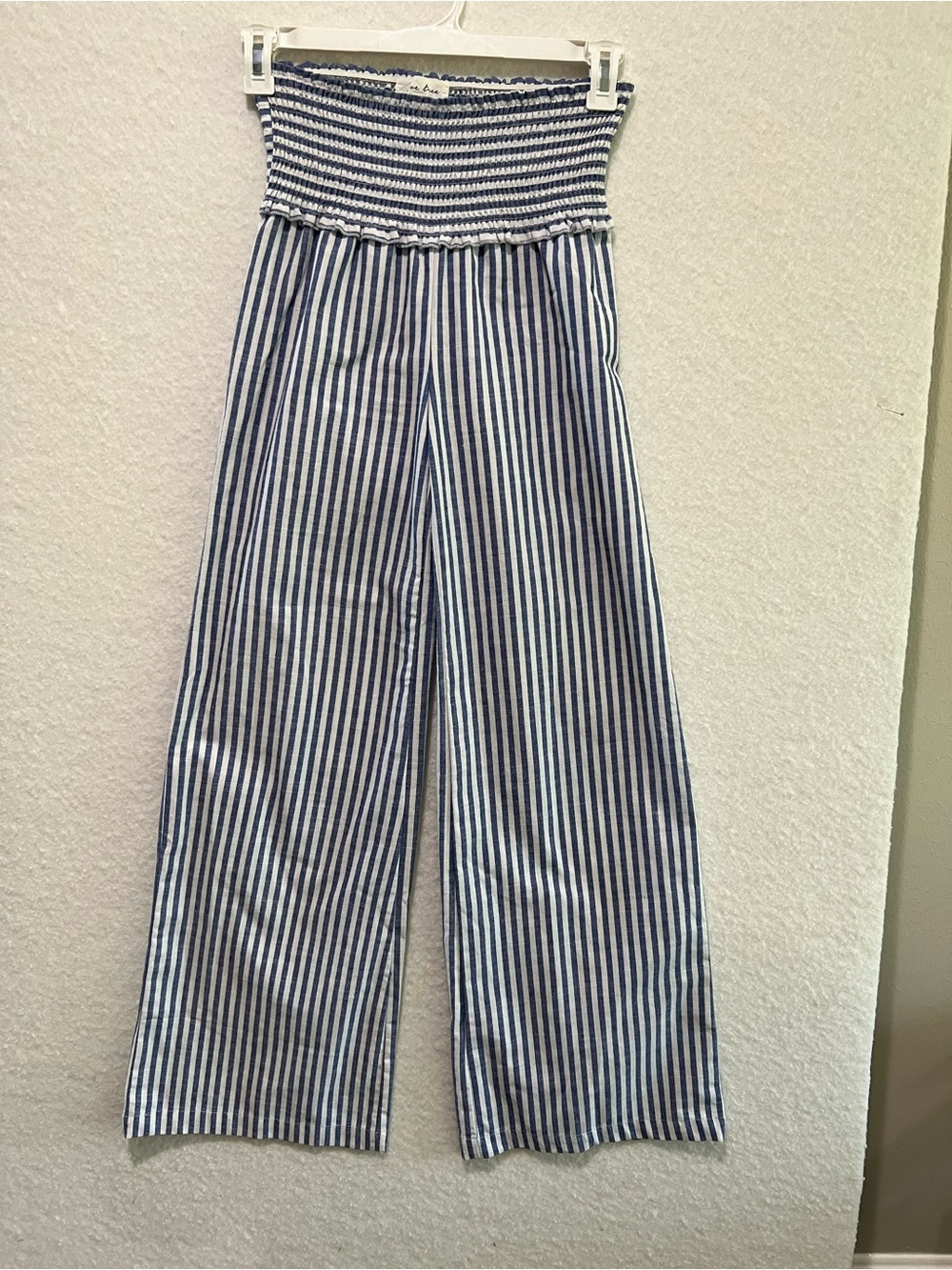 Love Tree high waisted blue and white striped pants. Size S